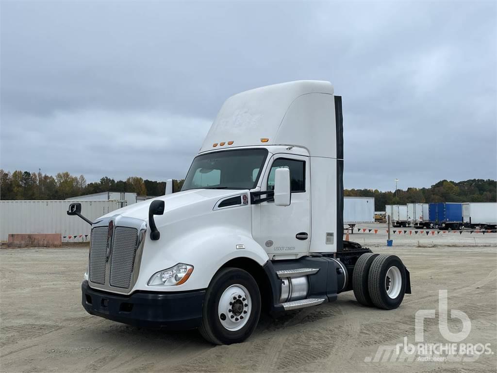 Kenworth T680 Camiones tractor