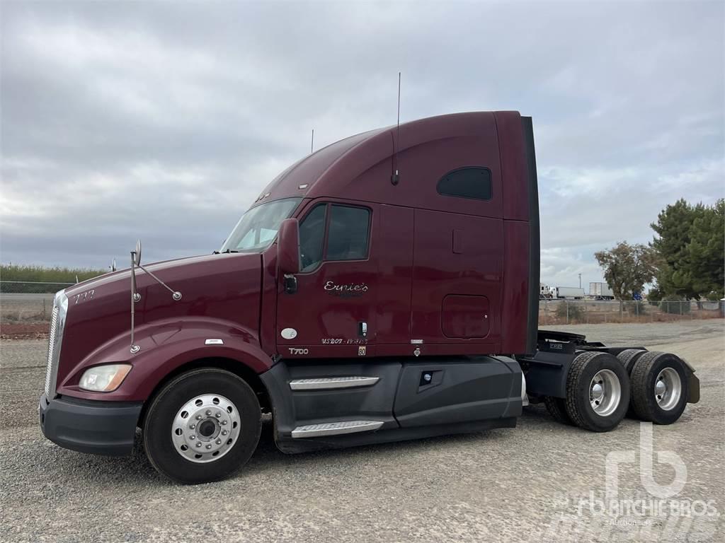 Kenworth T700 Camiones tractor