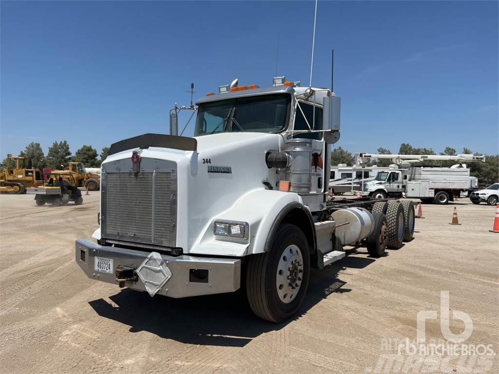 Kenworth T800 Camiones con chasís y cabina