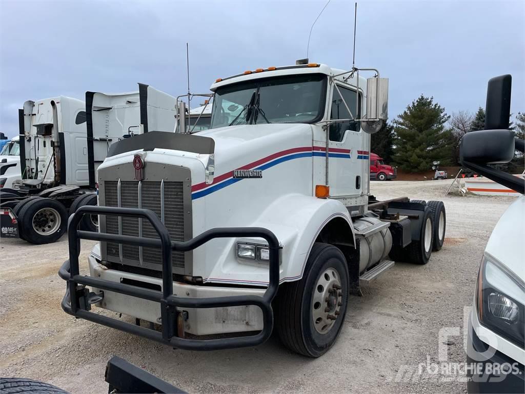 Kenworth T800 Camiones con chasís y cabina