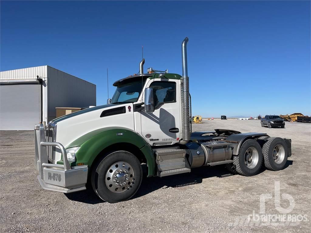 Kenworth T880 Camiones tractor