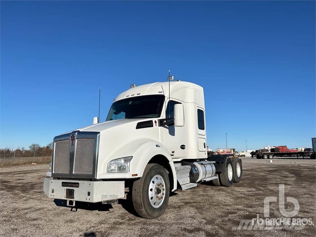 Kenworth T880 Camiones tractor