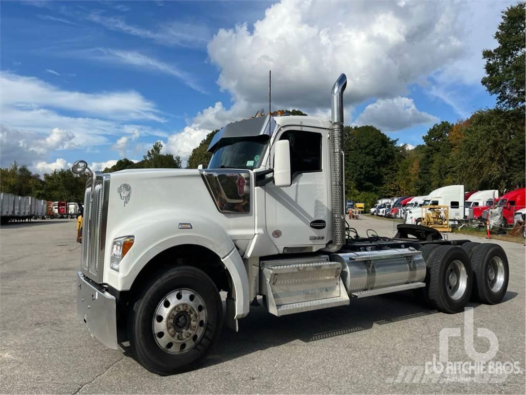 Kenworth W990 Camiones tractor