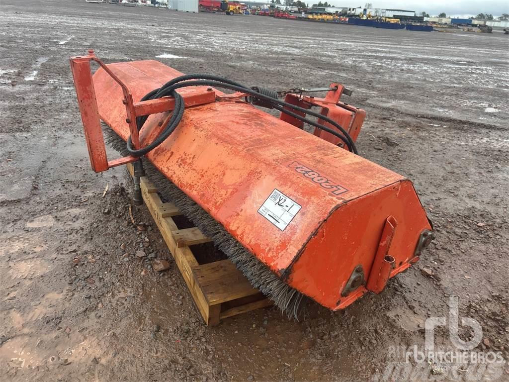 Kubota L2062A Cepillos