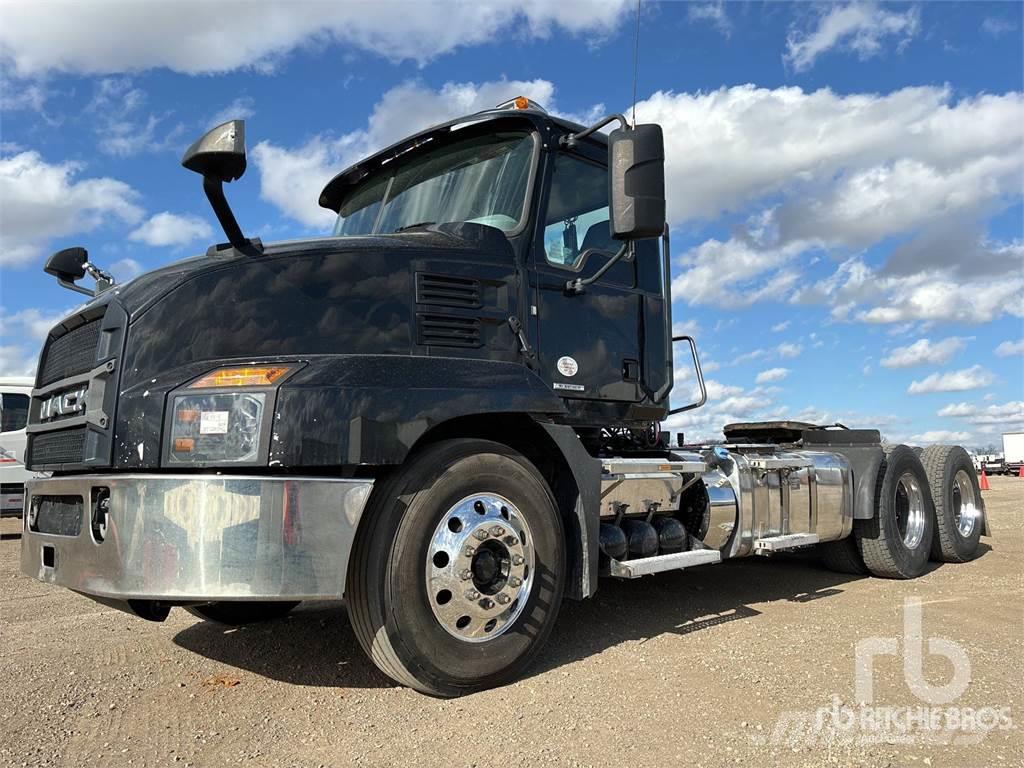 Mack AN64T Camiones tractor