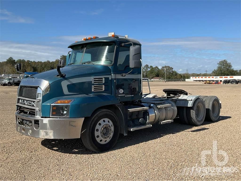 Mack AN64T Camiones tractor