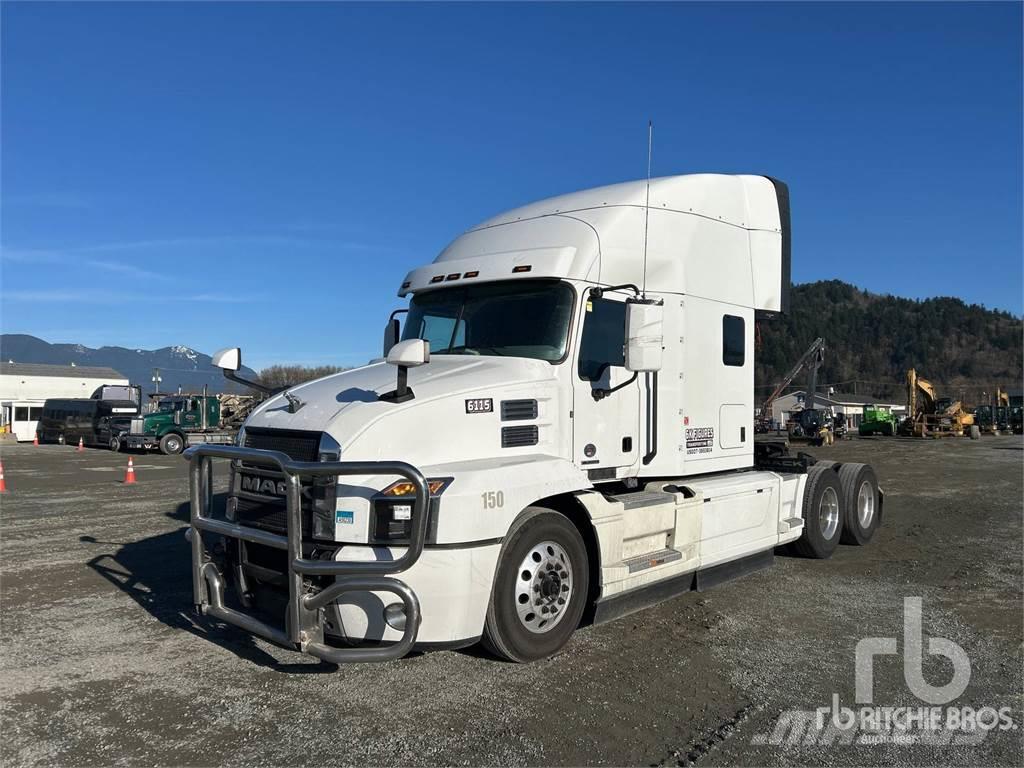 Mack ANTHEM Camiones tractor