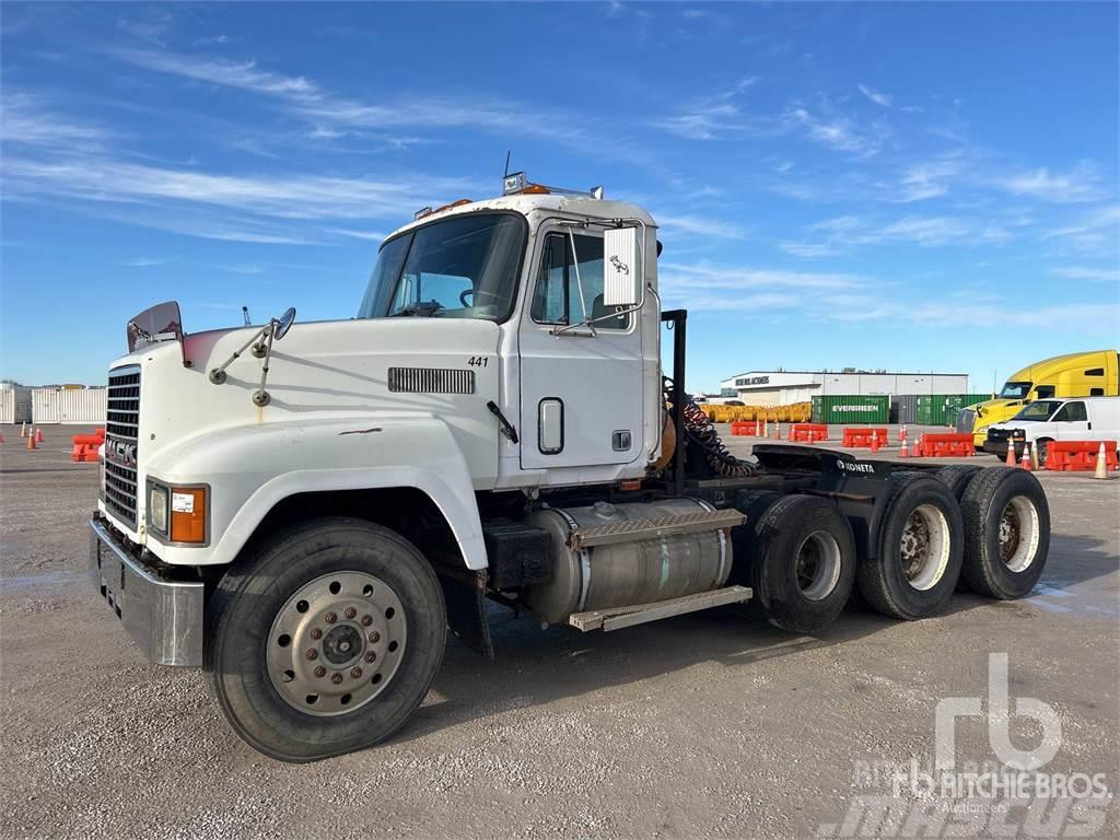 Mack CH613 Camiones tractor