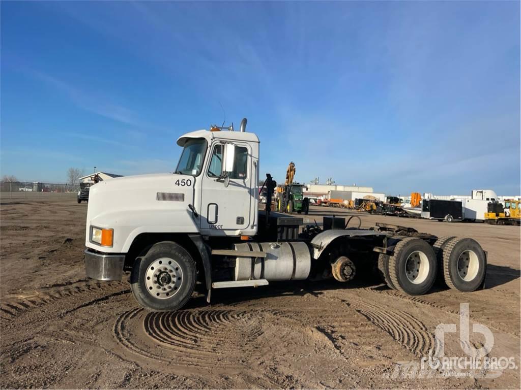 Mack CH613 Camiones tractor