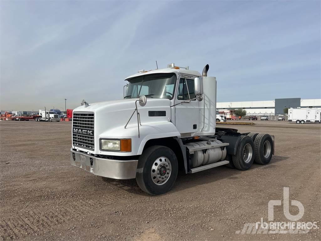 Mack CH613 Camiones tractor