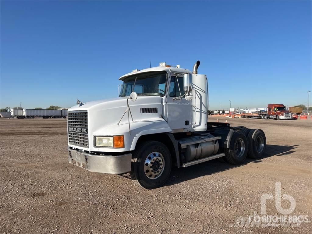 Mack CH613 Camiones tractor