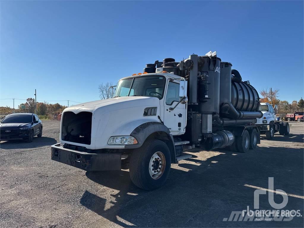 Mack CT713 Camiones aspiradores/combi