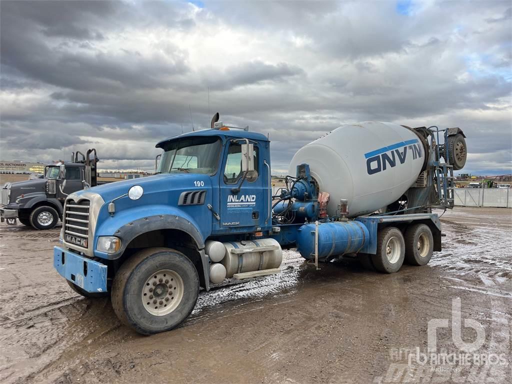 Mack CTP713 Camiones de concreto