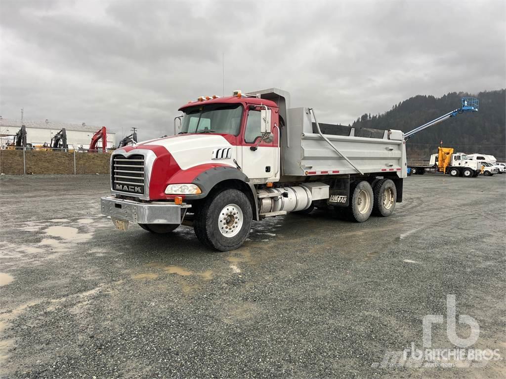 Mack CTP713B Bañeras basculantes usadas