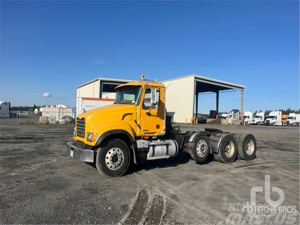 Mack CV713 Camiones tractor