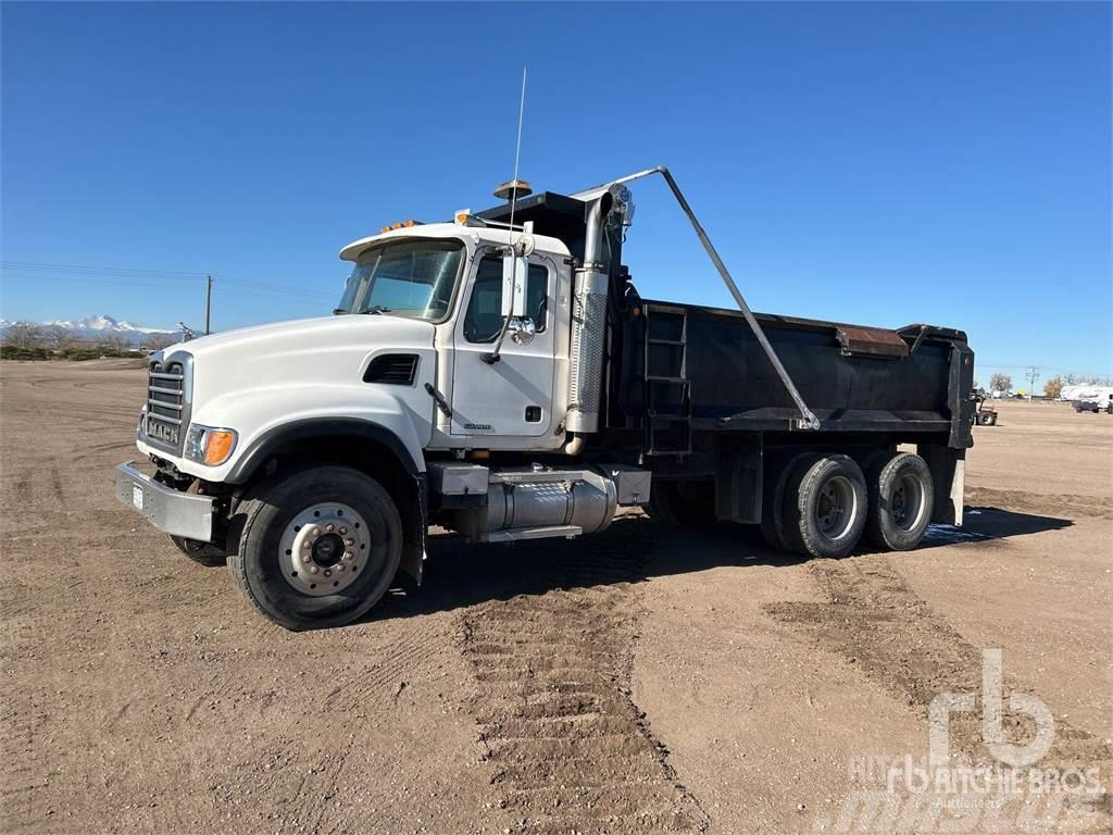 Mack CV713 Bañeras basculantes usadas