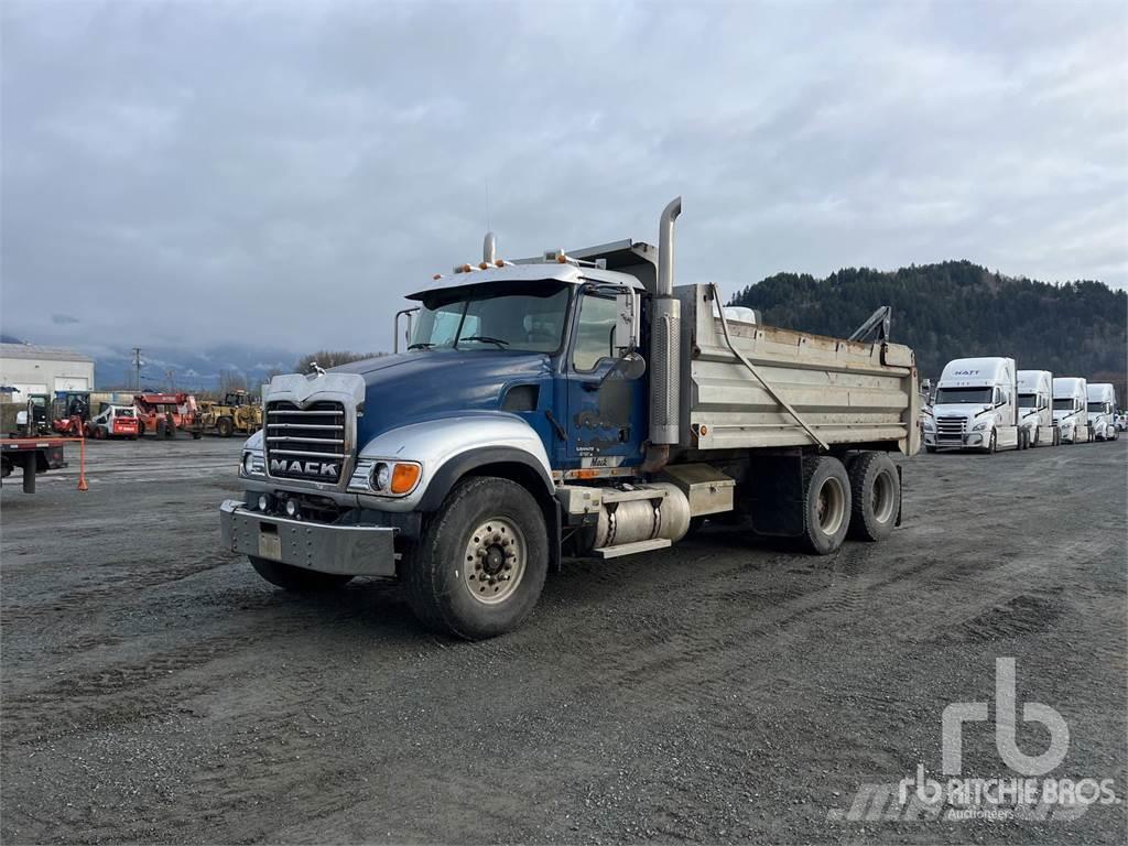 Mack CV713 Bañeras basculantes usadas