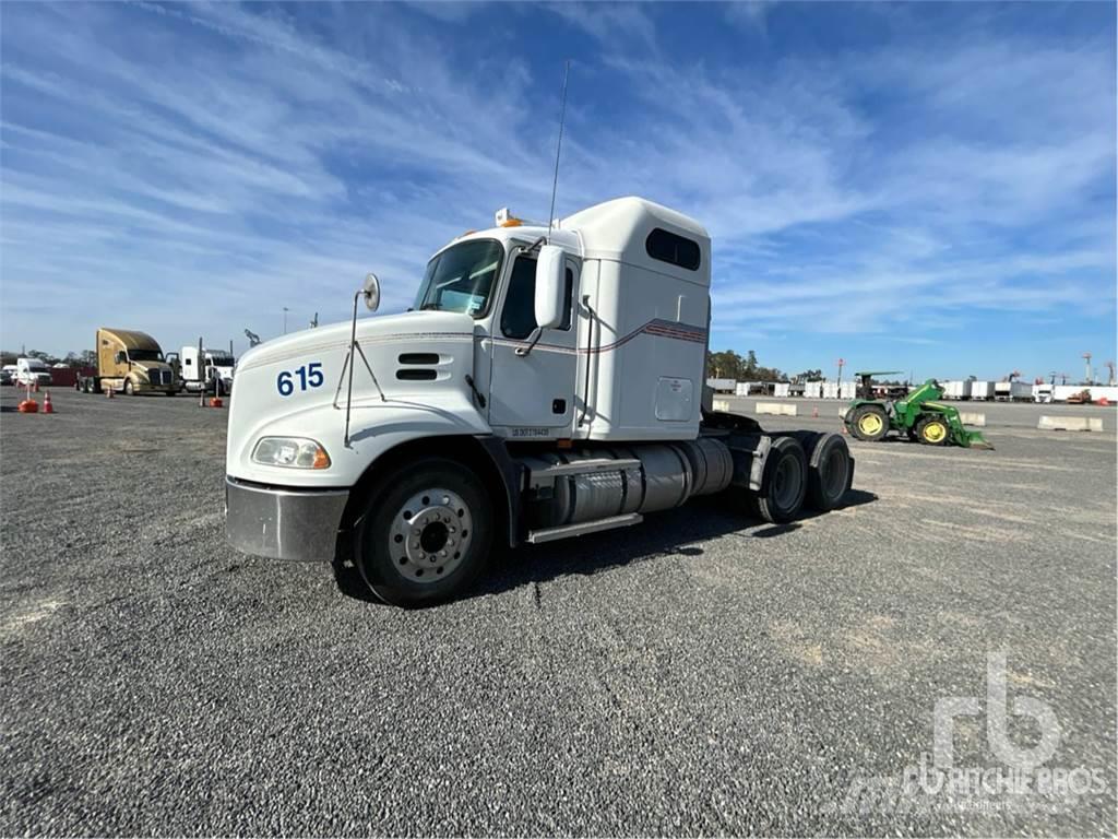 Mack CXN613 Camiones tractor