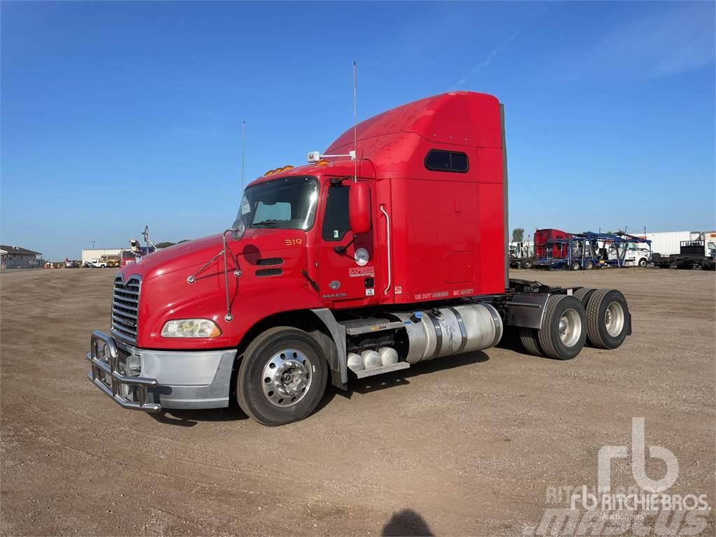 Mack CXU613 Camiones tractor