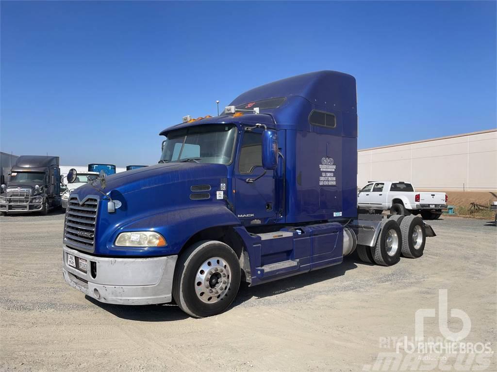 Mack CXU613 Camiones tractor