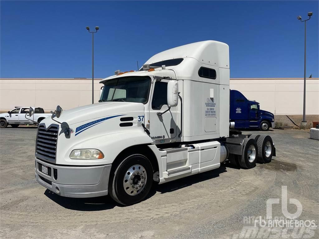 Mack CXU613 Camiones tractor