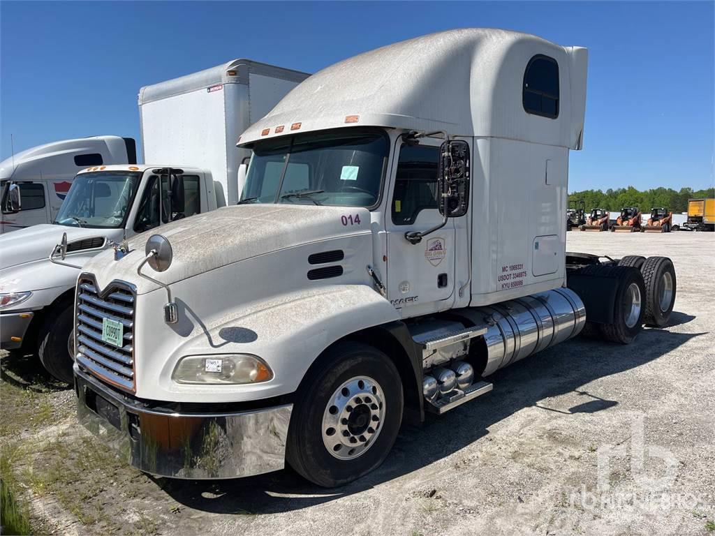 Mack CXU613 Camiones tractor