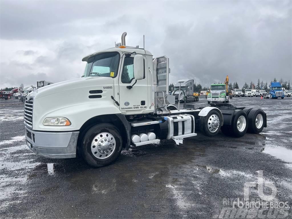 Mack CXU613 Camiones tractor