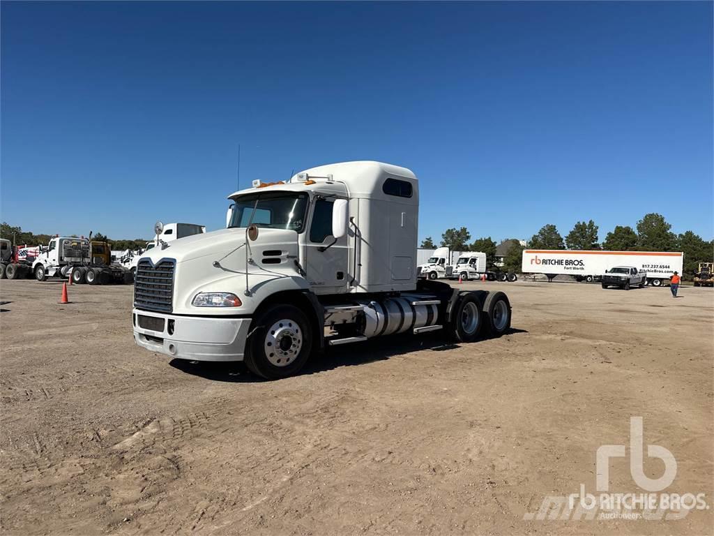 Mack CXU613 Camiones tractor