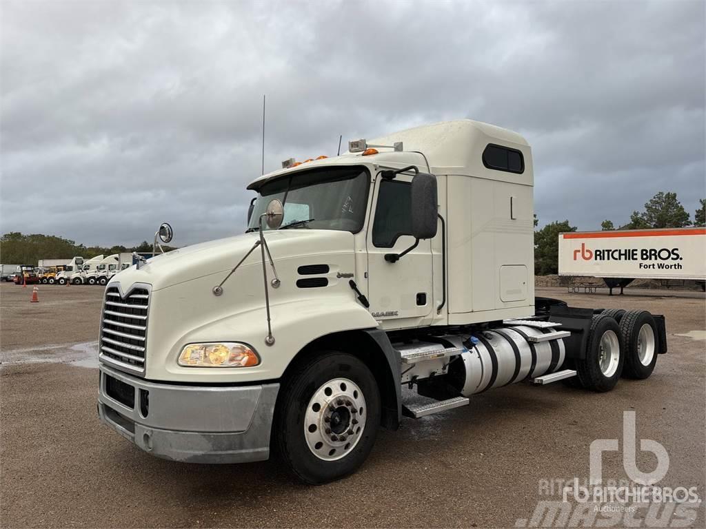 Mack CXU613 Camiones tractor