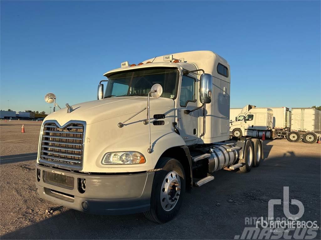 Mack CXU613 Camiones tractor