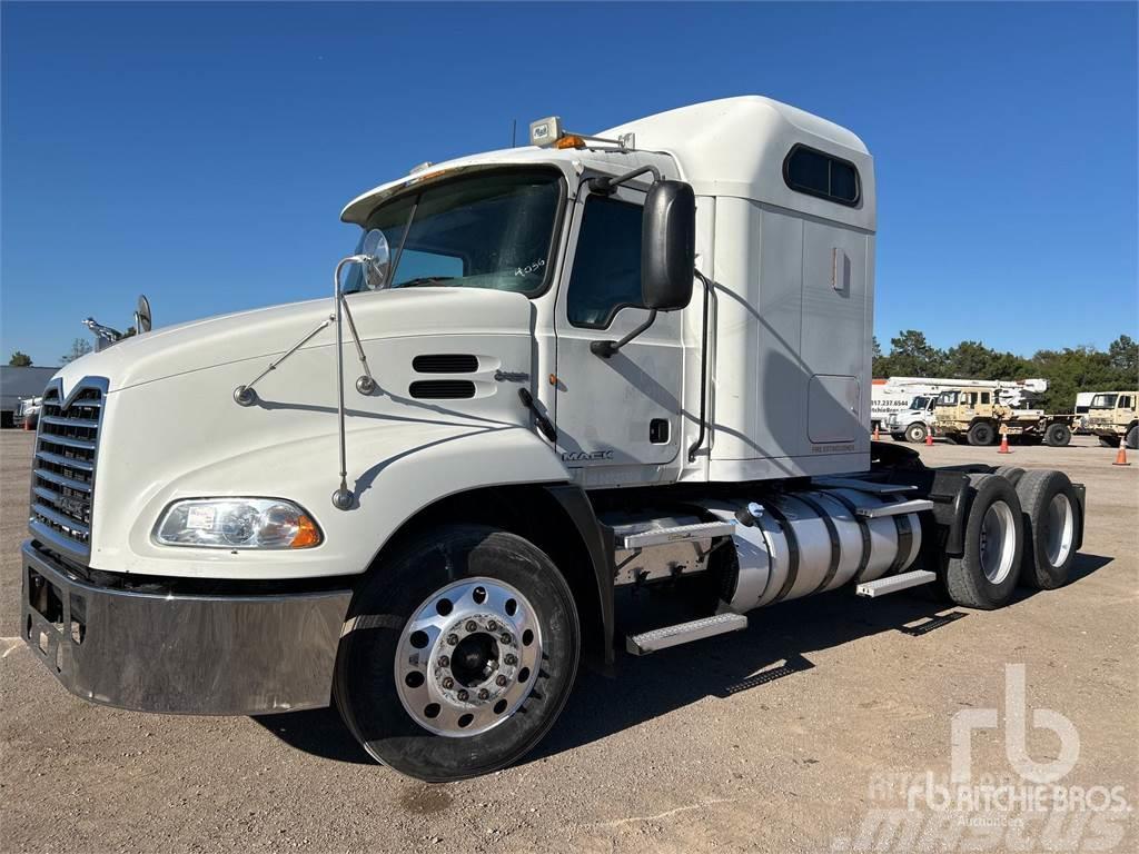 Mack CXU613 Camiones tractor