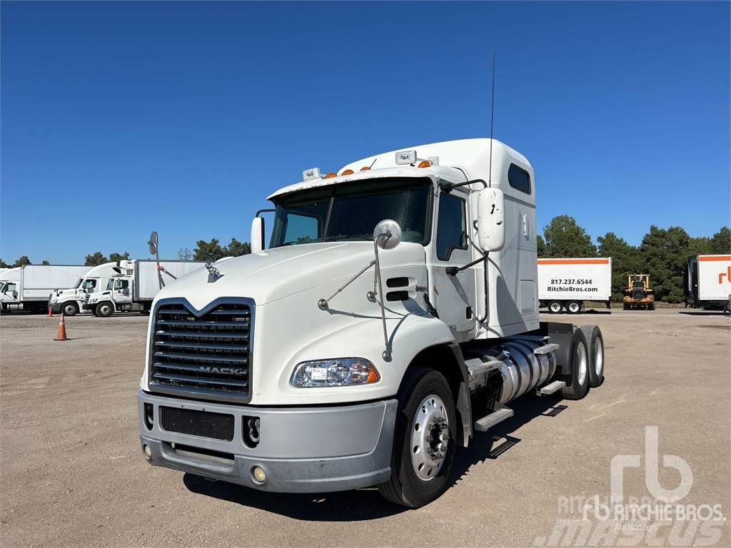 Mack CXU613 Camiones tractor