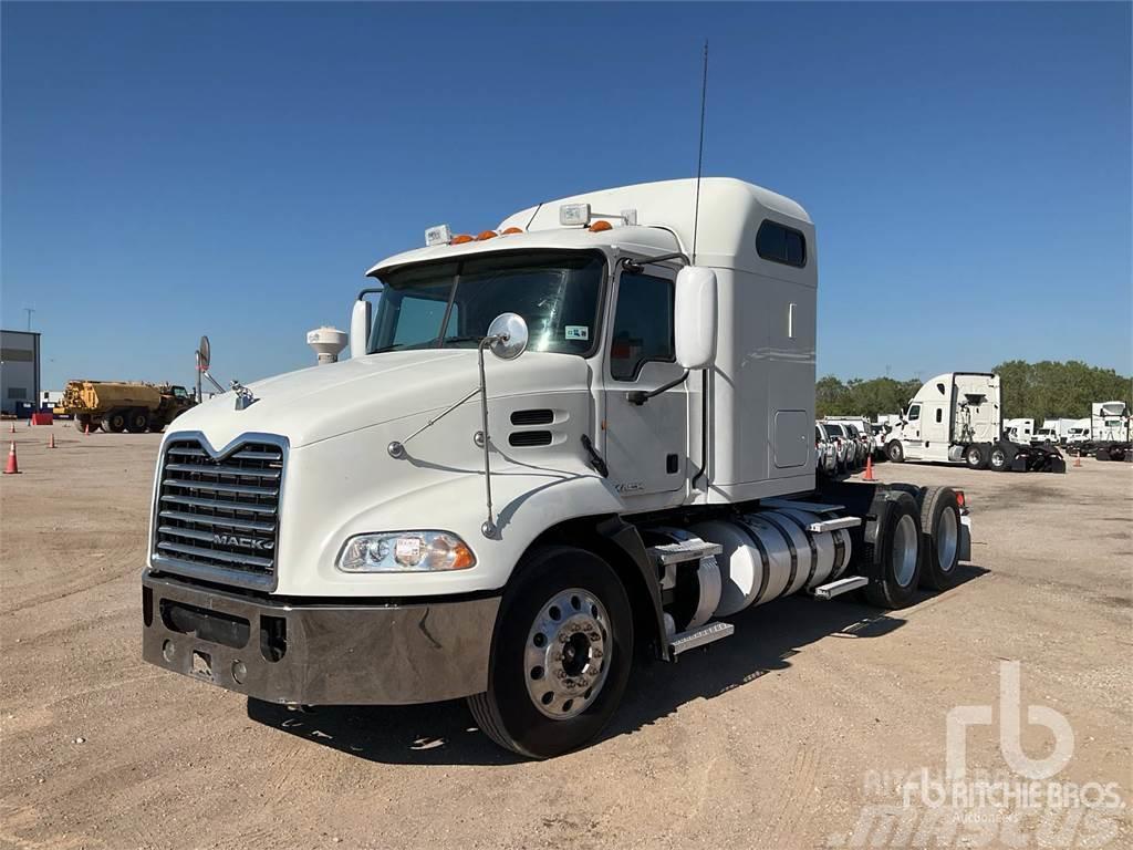 Mack CXU613 Camiones tractor