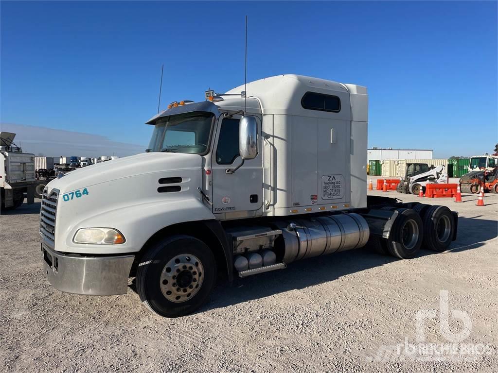 Mack CXU613 Camiones tractor