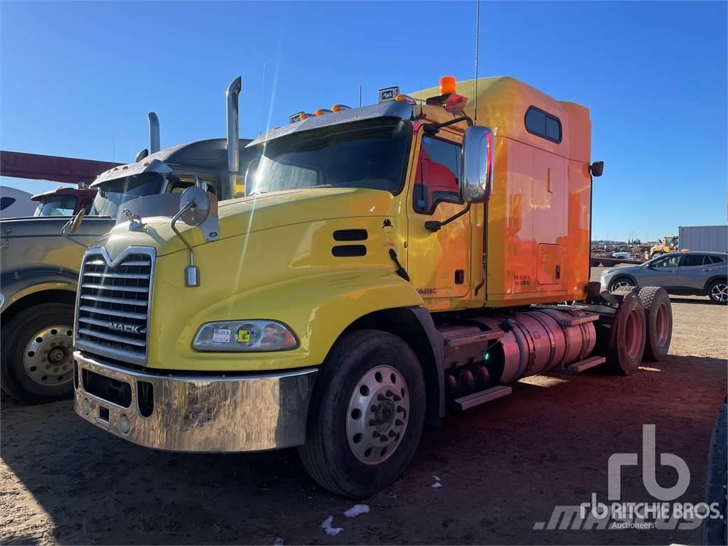 Mack CXU613 Camiones tractor