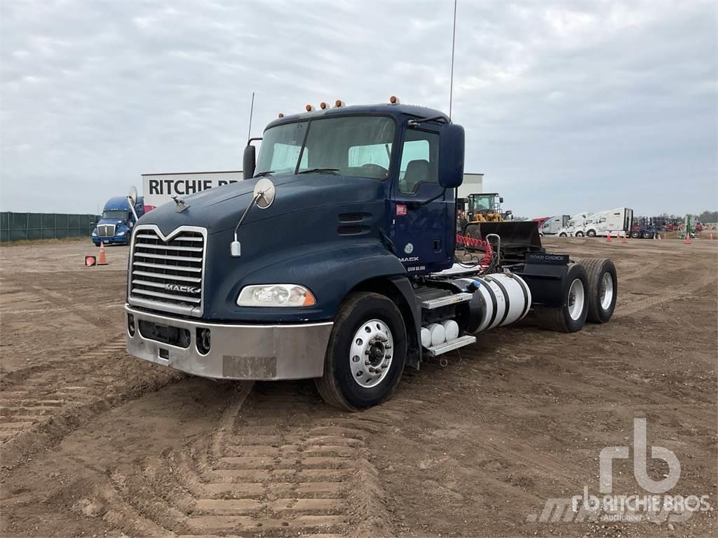 Mack CXU613 Camiones tractor