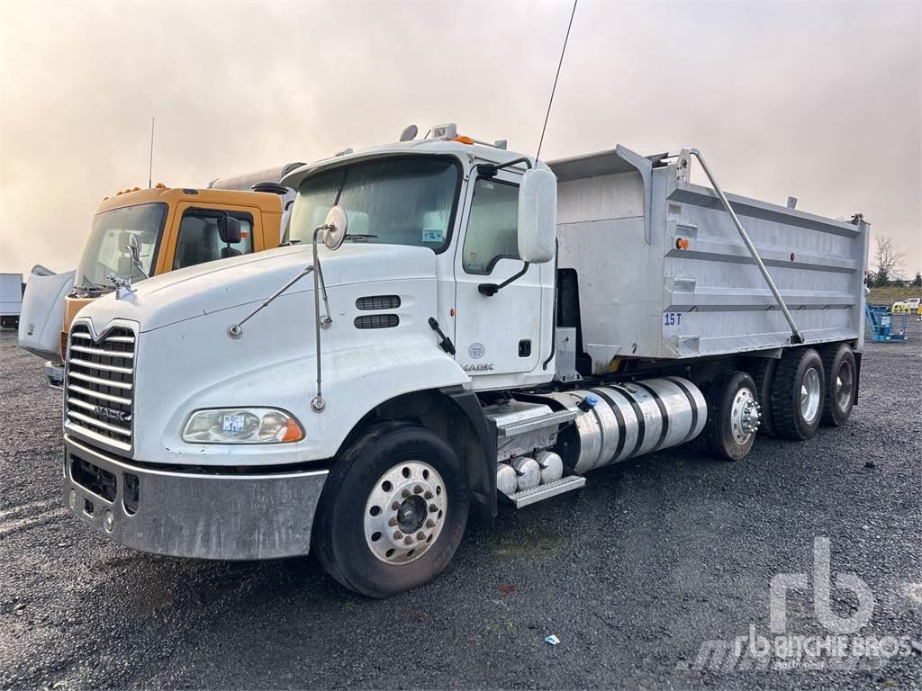 Mack CXU613 Bañeras basculantes usadas