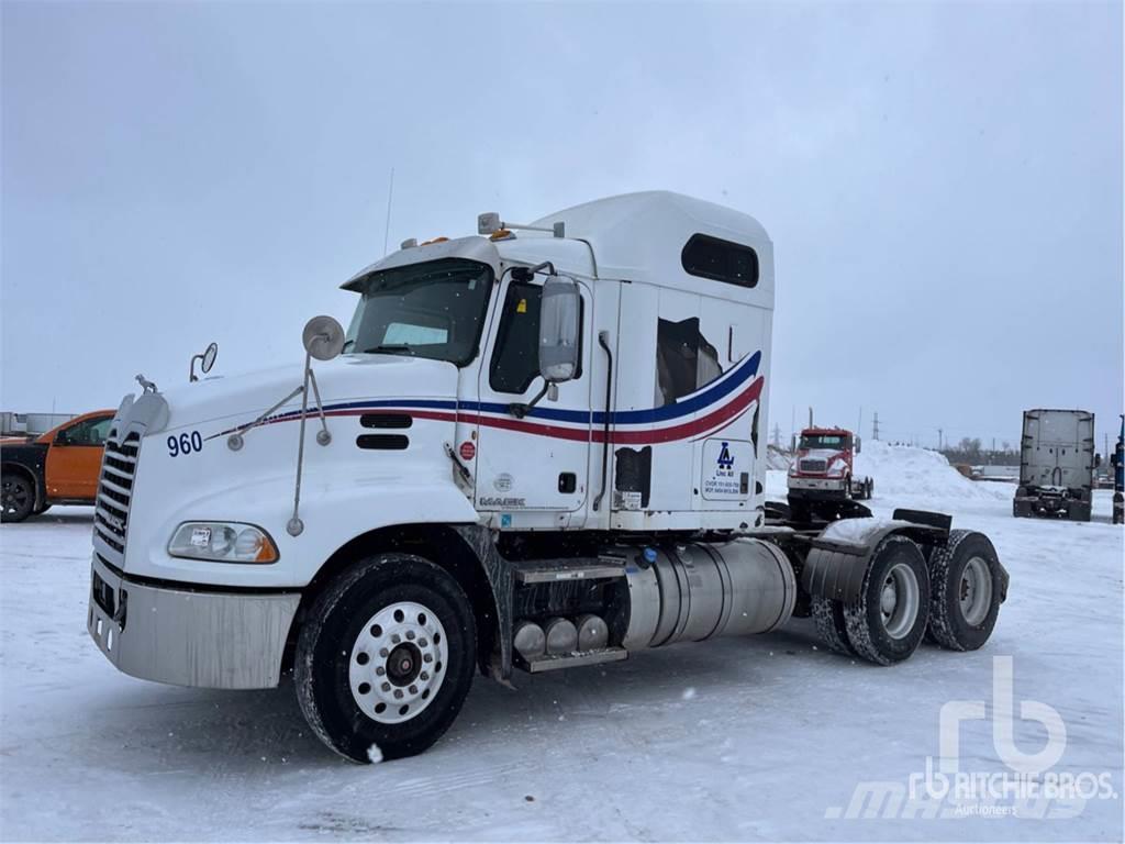 Mack CXU613 Camiones tractor