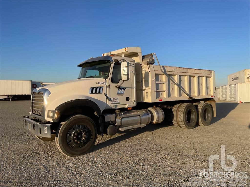 Mack GU713 Bañeras basculantes usadas