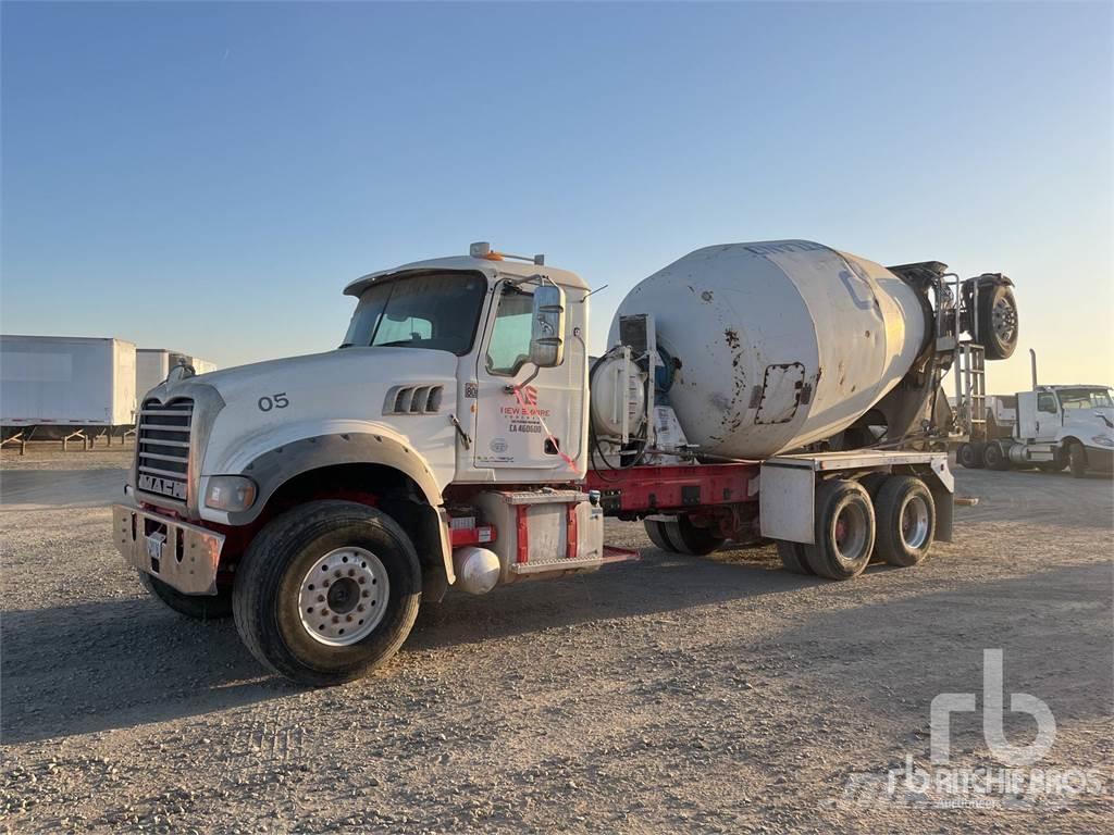 Mack GU713 Camiones de concreto