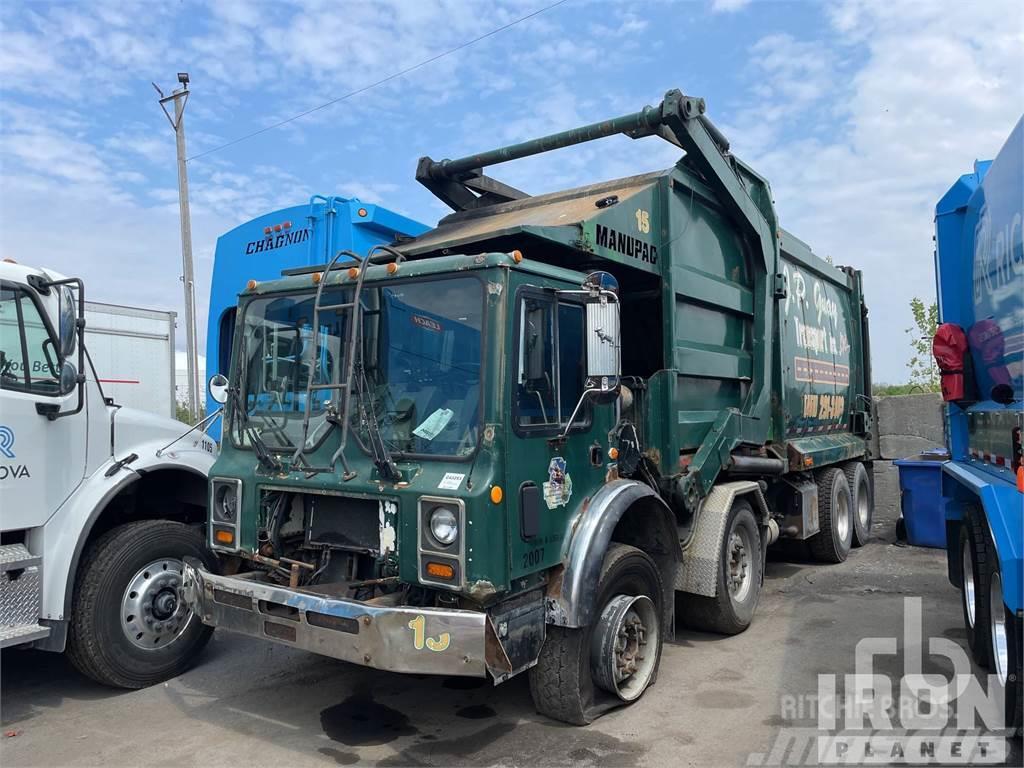 Mack MR688S Camiones de basura