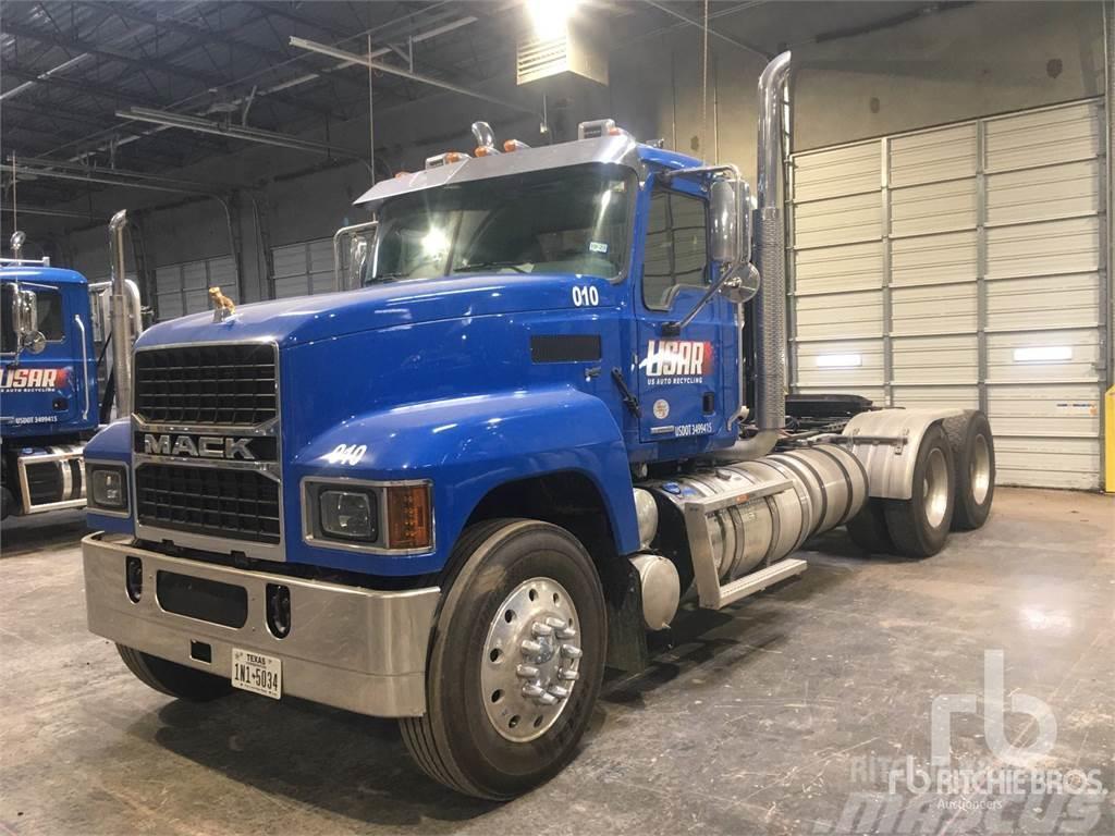 Mack PI64T Camiones tractor