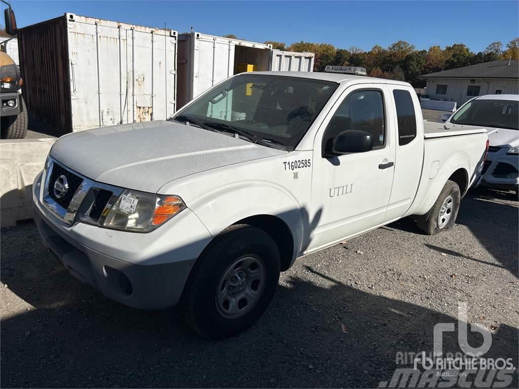 Nissan FRONTIER Caja abierta/laterales abatibles