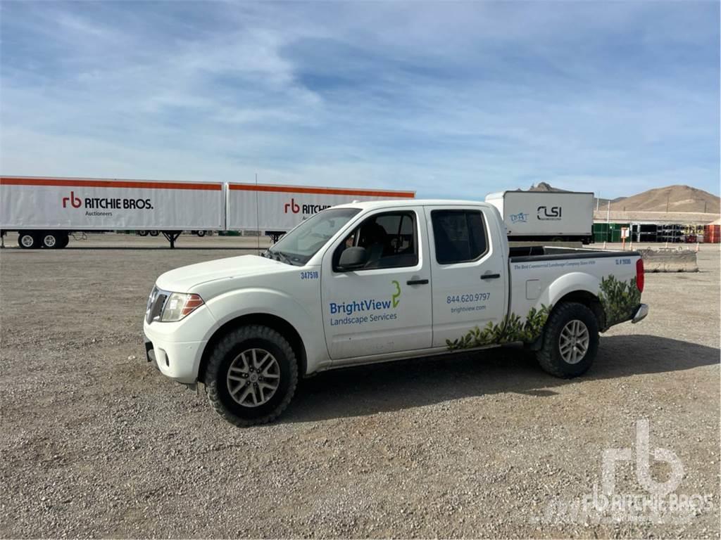 Nissan FRONTIER Caja abierta/laterales abatibles