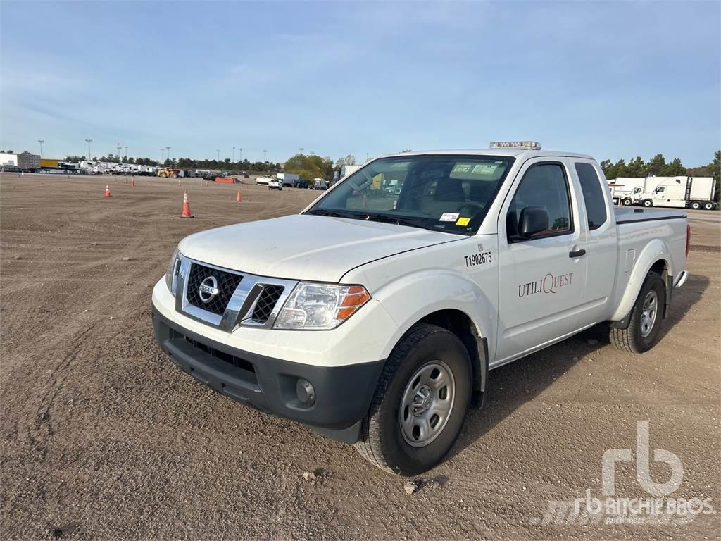 Nissan FRONTIER Caja abierta/laterales abatibles