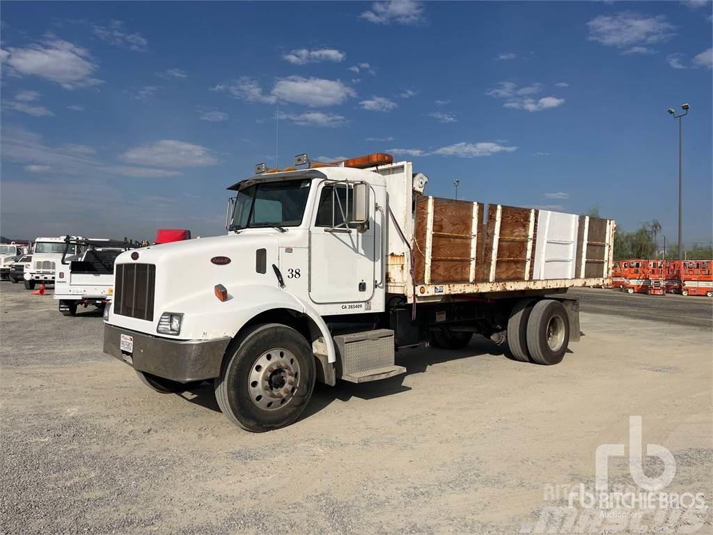 Peterbilt 330 Camiones de cama baja