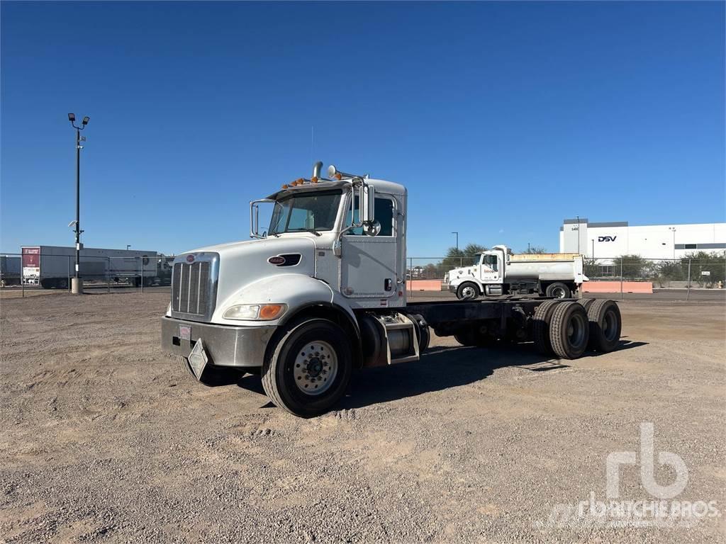 Peterbilt 348 Camiones con chasís y cabina