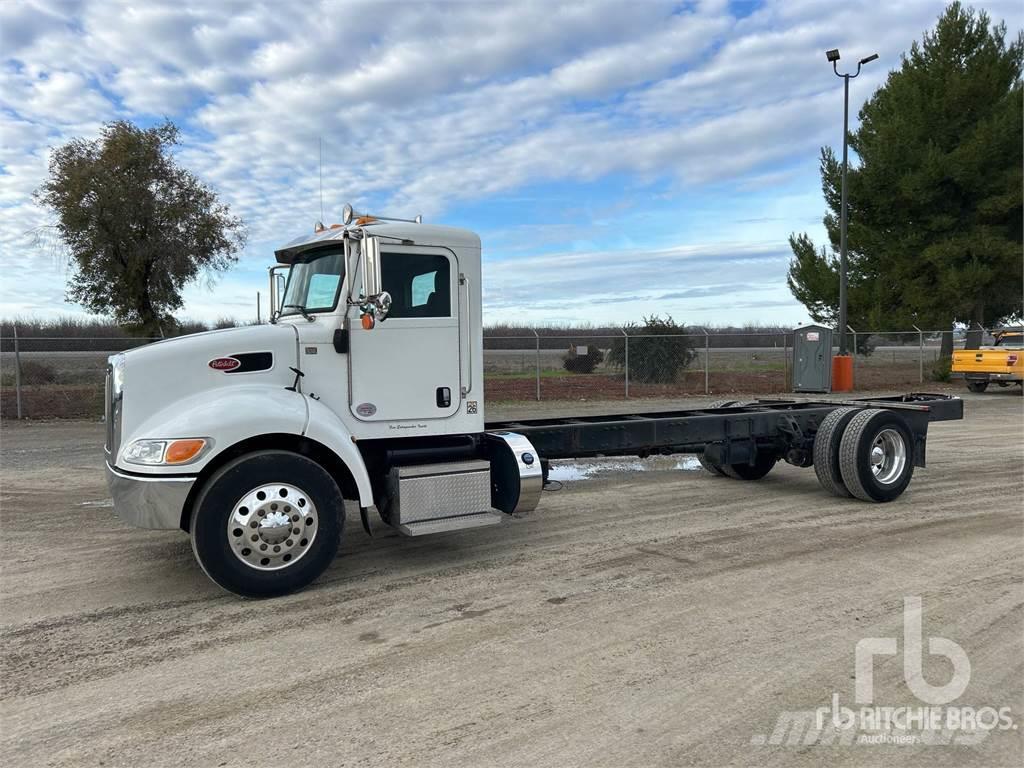 Peterbilt 352 Camiones con chasís y cabina