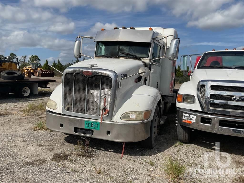 Peterbilt 384 Camiones tractor