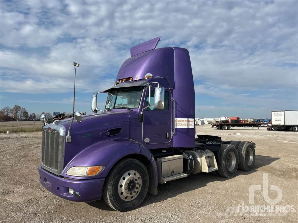 Peterbilt 384 Camiones tractor